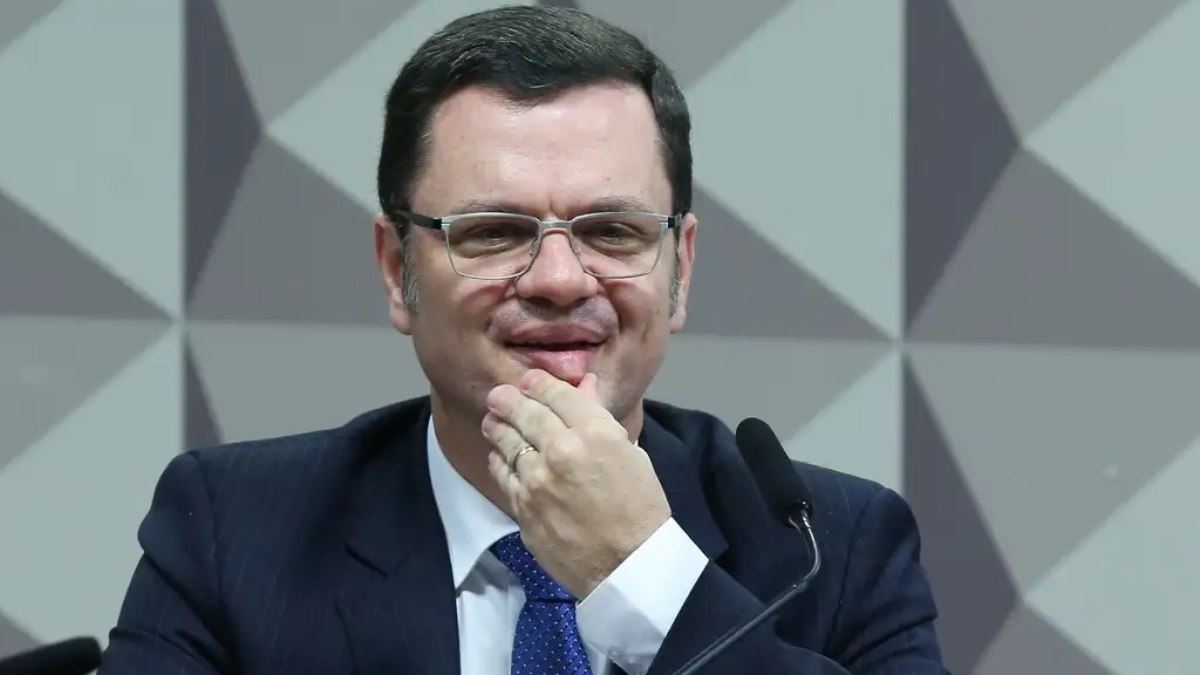 Urgente! Anderson Torres é o único a penar na Papuda; Bolsonaro e outros golpistas também são punidos