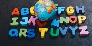 Bilinguismo na infância pode melhorar atenção e memória