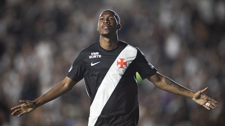 Atacante%20Rayan%20recebe%20pedido%20emocionante%20de%20Cuesta