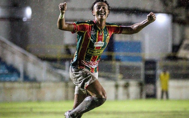 Thiago Rosa projeta duelo do Sampaio Corrêa contra o Fluminense pela Copa do Brasil