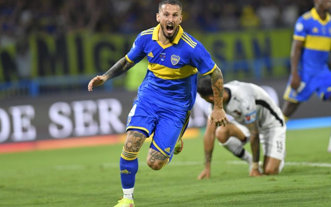Em noite de Benedetto, Boca Juniors bate Patronato e fica com a Supercopa Argentina