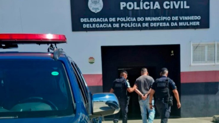 ROMU de Vinhedo prende homem procurado por tráfico de drogas