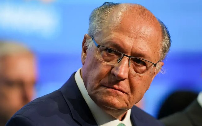 “STF agiu com sabedoria”, diz Alckmin sobre decisão de Moraes que travou disputa por IOF