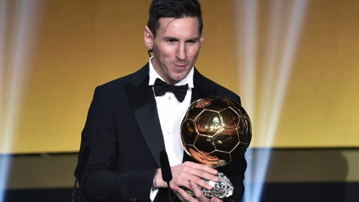 L’ancien Ballon d’Or défend son prix pour Messi