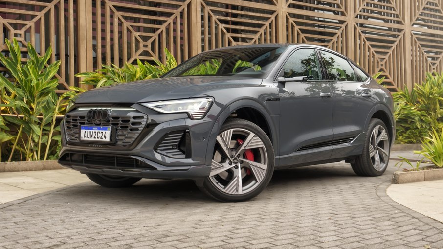 Audi Q8 e-tron Sportback se diferencia pelo jeito SUV cupê