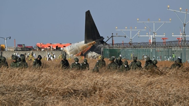 Coreia do Sul ordena inspeção em aviões Boeing após desastre aéreo que vitimou 179 pessoas