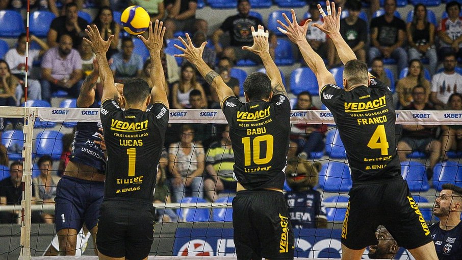 Equipe guarulhense foi derrotada pelos catarinenses por 3 a 0 no último jogo. Equipe guarulhense foi derrotada pelos catarinenses por 3 a 0 no último jogo.