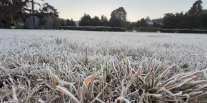 Frio intenso eleva chance de geada em 5 estados