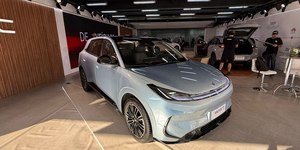 Baic estreia no Brasil com Arcfox T1 em outubro