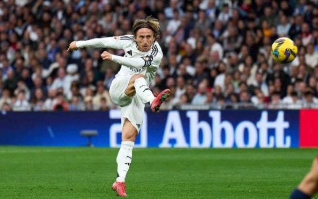 Ancelotti pede a renovação de Modric, no Real Madrid