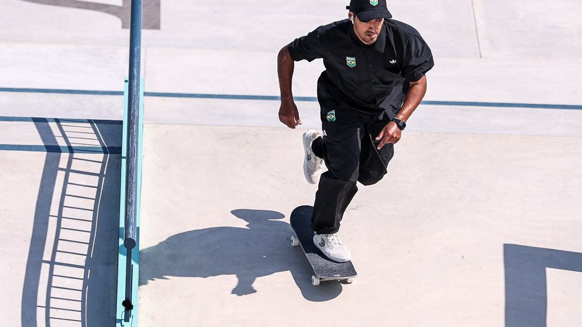 Kelvin Hoefler brilha, mas ficou de fora do pódio do skate street nos Jogos Olímpicos de Paris