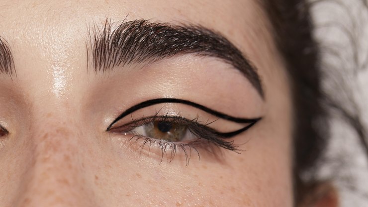 Delineador em caneta: 7 produtos para o traço perfeito