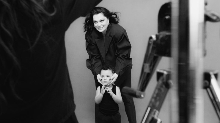 Jessie%20J%20revela%20c%C3%A2ncer%20de%20mama%20eanuncia%20pausa%20na%20carreira