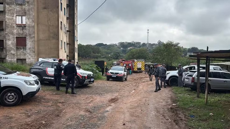 Incêndio mata menino de 3 anos e deixa 2 crianças muito feridas