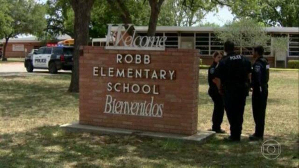 Ataque na escola primária Robb na cidade de Uvalde, no Texas, deixou 21 pessoas mortas, sendo 19 alunos e duas professoras