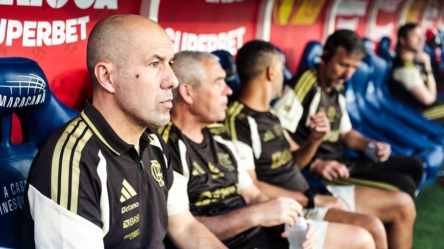 Leonardo Jardim estreou no comando técnico do Flamengo neste domingo (08)
