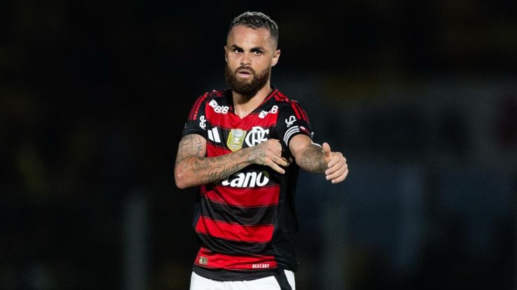 Flamengo anuncia rescisão com Michael