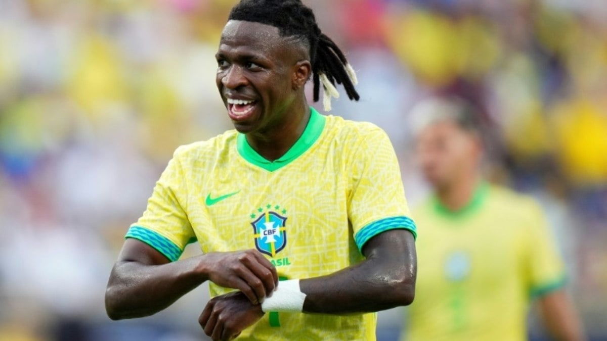 Vinícius Júnior em campo pela Seleção em amistoso contra os Estados Unidos, em junho