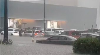 Tempestades%20deixam%203%20mortos%2C%20inunda%C3%A7%C3%B5es%20e%20destrui%C3%A7%C3%A3o%20nos%20EUA