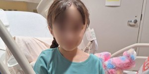 Mãe tenta levar filha com câncer no cérebro de volta aos EUA