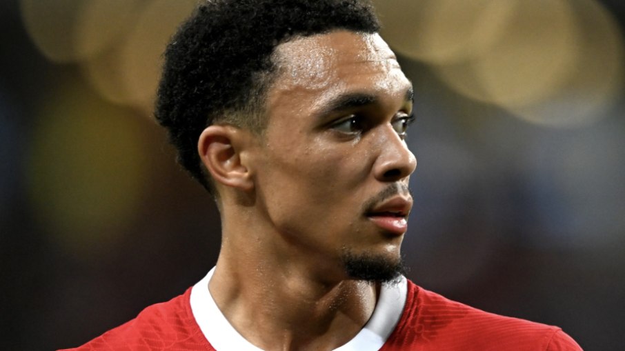 Trent Alexander-Arnold desfalcará o Liverpool por algumas semanas Trent Alexander-Arnold desfalcará o Liverpool por algumas semanas