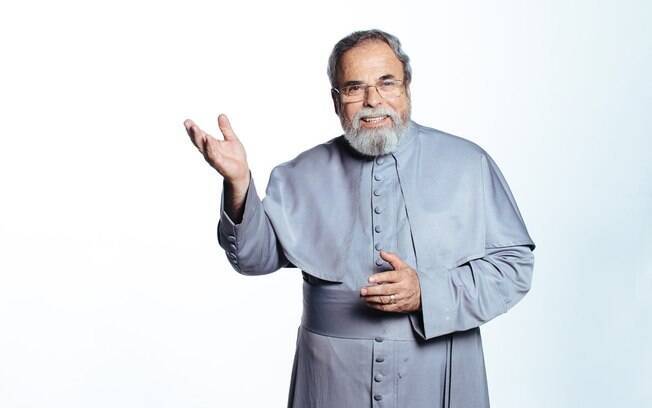 Padre Antonio Maria debuta nas tardes de sábado colado no horário de Luciano Huck Padre Antonio Maria debuta nas tardes de sábado colado no horário de Luciano Huck