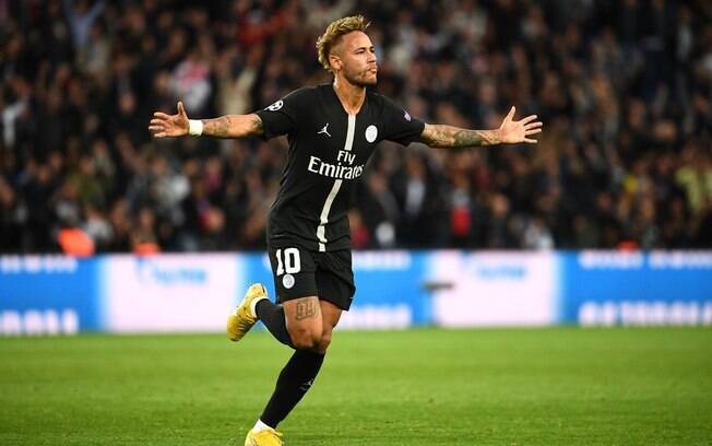 Goleada do PSG sobre o Estrela Vermelha na Champions contou com hat-trick de Neymar
