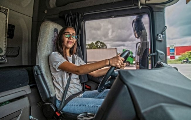 “Caminhoneiros do Brasil” celebra os protagonistas das estradas durante a Semana de Paraisópolis