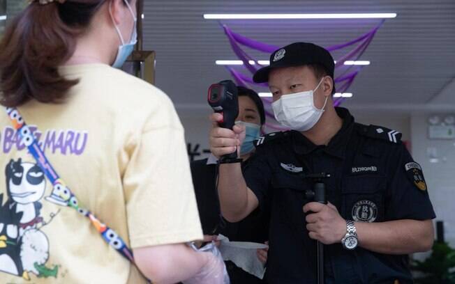 Wuhan detectou mais de uma dúzia de infecções assintomáticas por dia nos últimos dias