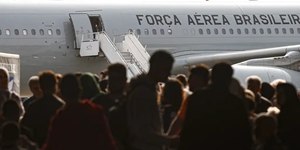 Grupo de repatriados dos EUA chega ao Brasil nesta quarta (11)
