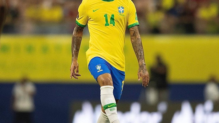 Vasco briga com europeus por meia com passagens pela Seleção