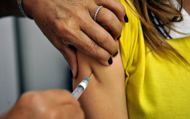 Nessa campanha de vacinação, cerca de 60 milhões de doses serão distribuídas aos postos da rede pública de saúde