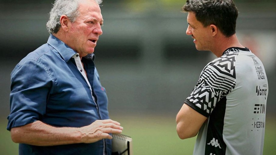 Mauricio Barbieri recebeu cobranças internas no Vasco