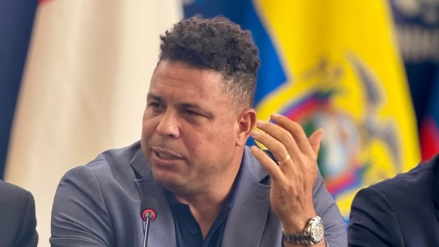 Ronaldo interessado em SAF do Corinthians Ronaldo interessado em SAF do Corinthians