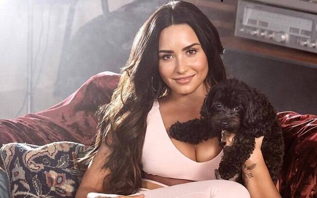 Demi Lovato e seus cães