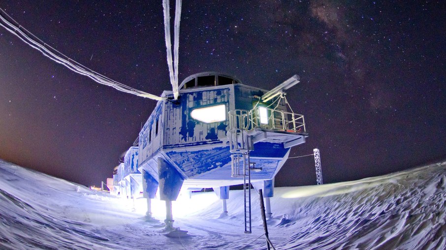 Estação britânica de pesquisa na Antártica, Halley VI