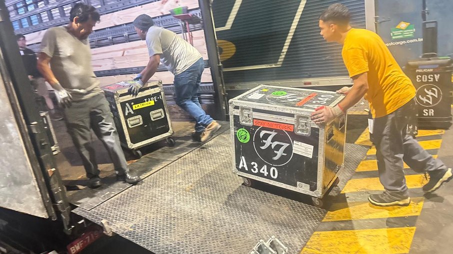 Estrutura para apresentação no Rock in Rio chegou a Campinas em dois aviões cargueiros antes de seguir por estrada até a Cidade do Rock Estrutura para apresentação no Rock in Rio chegou a Campinas em dois aviões cargueiros antes de seguir por estrada até a Cidade do Rock