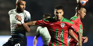 Com time reserva, Corinthians empata com a Portuguesa no Pacaembu