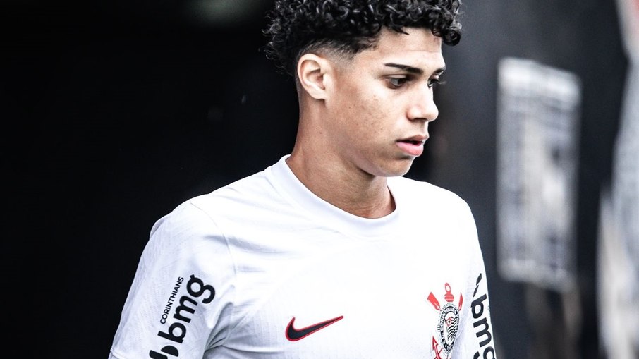 Cauã Souza, atleta de Guarulhos, em ação pela base do Corinthians. Cauã Souza, atleta de Guarulhos, em ação pela base do Corinthians.