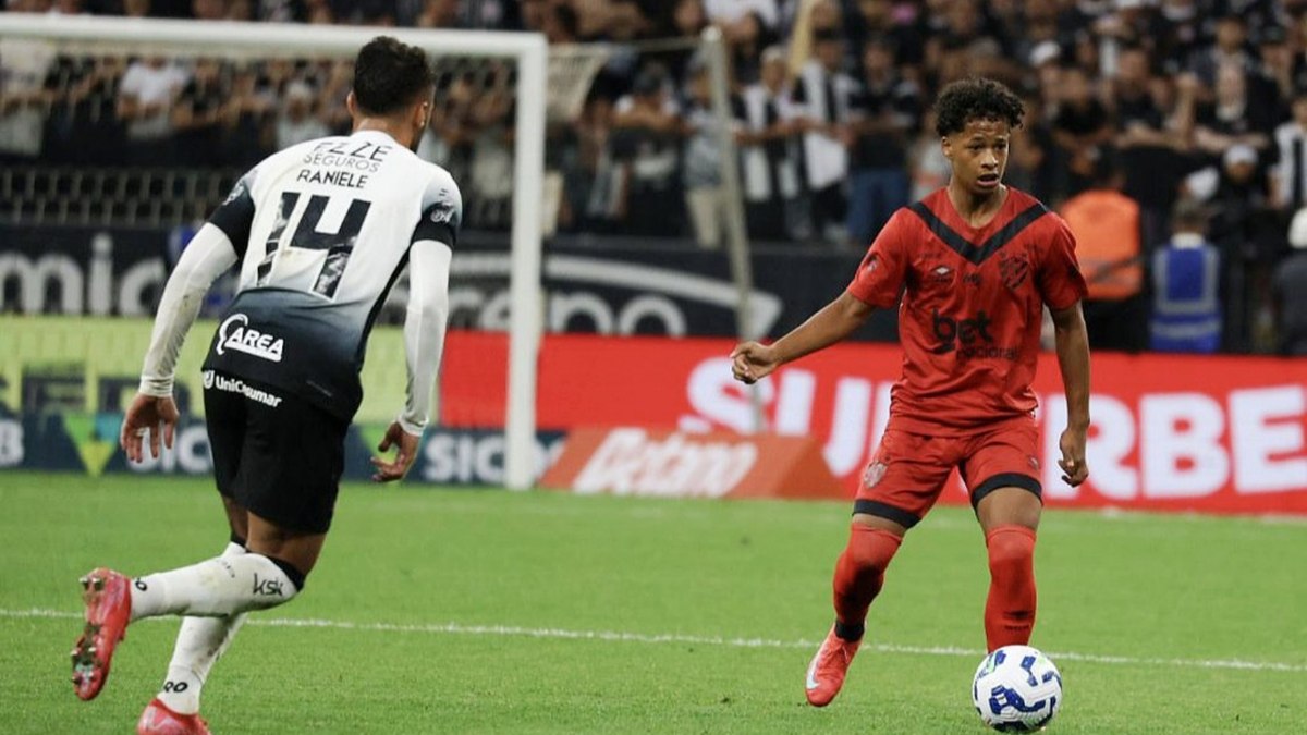 Sport x Corinthians se enfrentam na 24° rodada do Brasileirão Sport x Corinthians se enfrentam na 24° rodada do Brasileirão