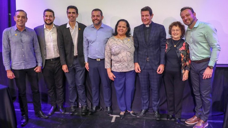 Prefeitos da RMJ se reúnem em Louveira