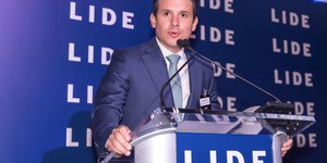 Hugo Motta deve pautar projeto que anula aumento do IOF