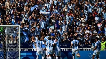 Após cântico racista, França e Argentina se enfrentam no futebol