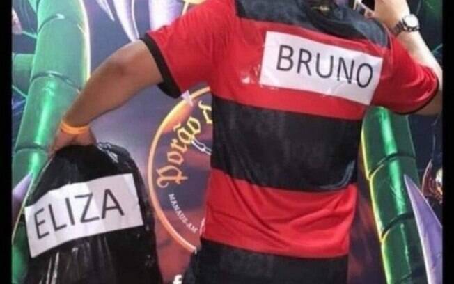 Homem que se vestiu de goleiro Bruno deve responder por apologia ao feminicídio