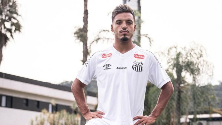 Inspiração no rival? Santos anuncia mais um ex-Palmeiras