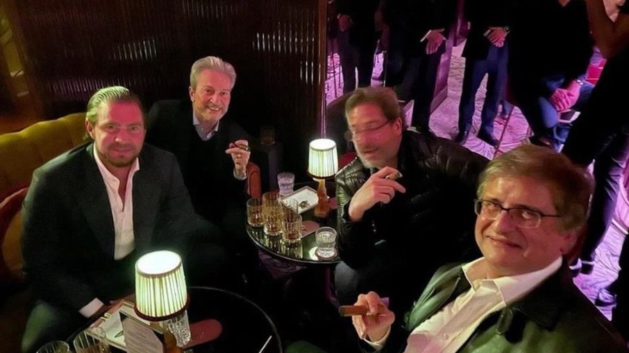 Conversas extraidas do celular de Vorcaro mostram Gonet e ex-banqueiro em noite de charutos e uisque em Londres Conversas extraidas do celular de Vorcaro mostram Gonet e ex-banqueiro em noite de charutos e uisque em Londres