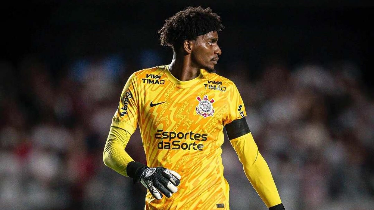 Hugo Souza brilhou na conquista do Paulistão Hugo Souza brilhou na conquista do Paulistão