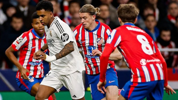 Real Madrid bate Atlético nos pênaltis e avança na Champions