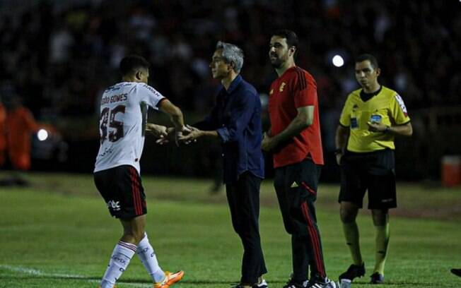 Paulo Sousa cita dificuldades em estreia do Flamengo na Copa do Brasil: 'Dei parabéns aos jogadores'