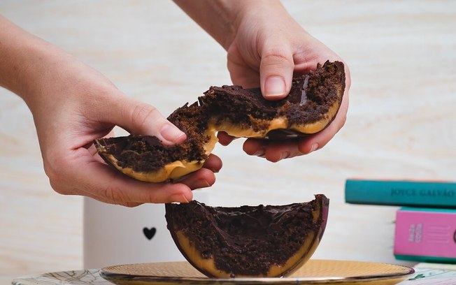 Como comer chocolate sem exagerar na Páscoa Como comer chocolate sem exagerar na Páscoa